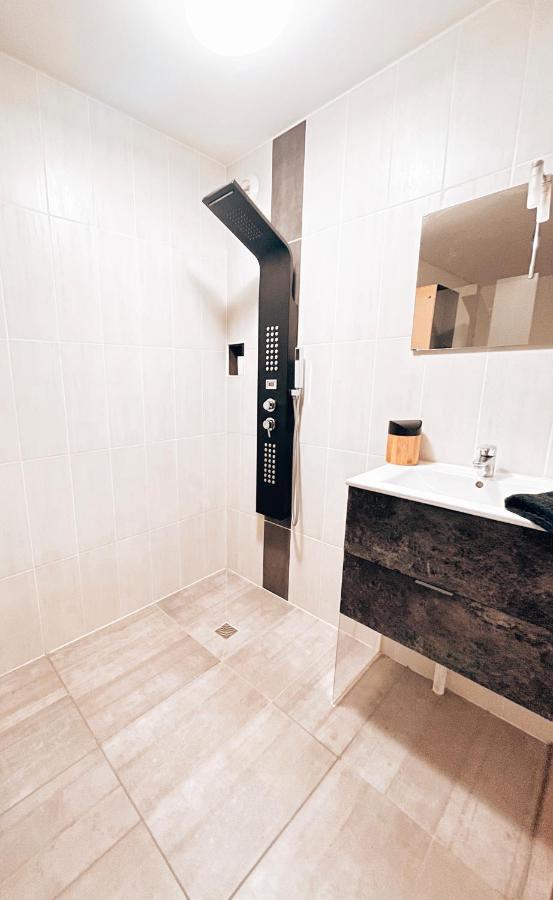 Elegant T2 Blagnac - Parking -Aeroport-Airbus- Meett Appartement Buitenkant foto